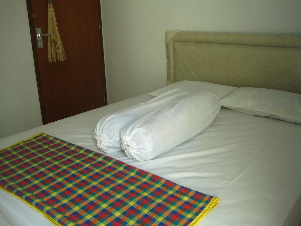 Cemara Homestay Jogja ジョグジャカルタ 部屋 写真